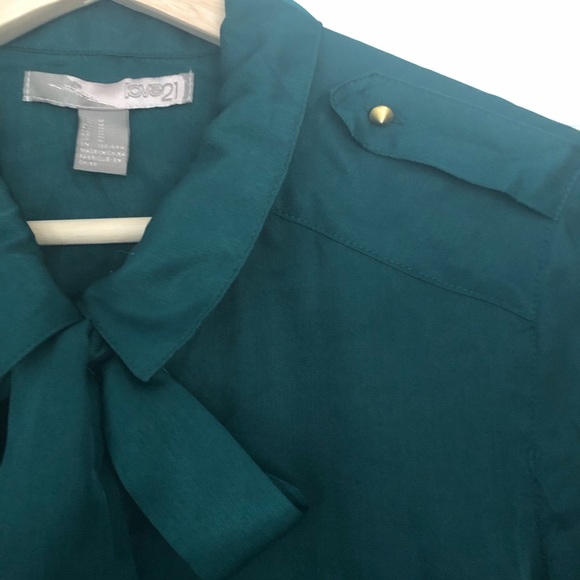 Forest Green Tie Blouse - Picture 3 of 4